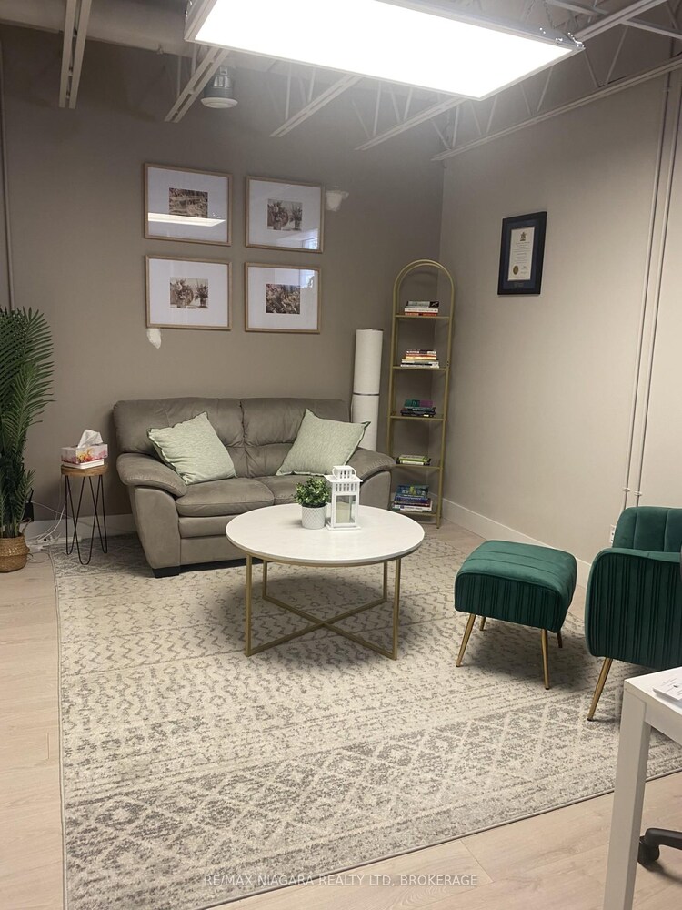 1440 Pelham Street, Pelham, ON, 662 - Fonthill