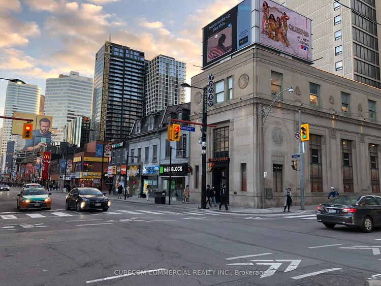 378 Yonge Street, Toronto, ON, Bay Street Corridor