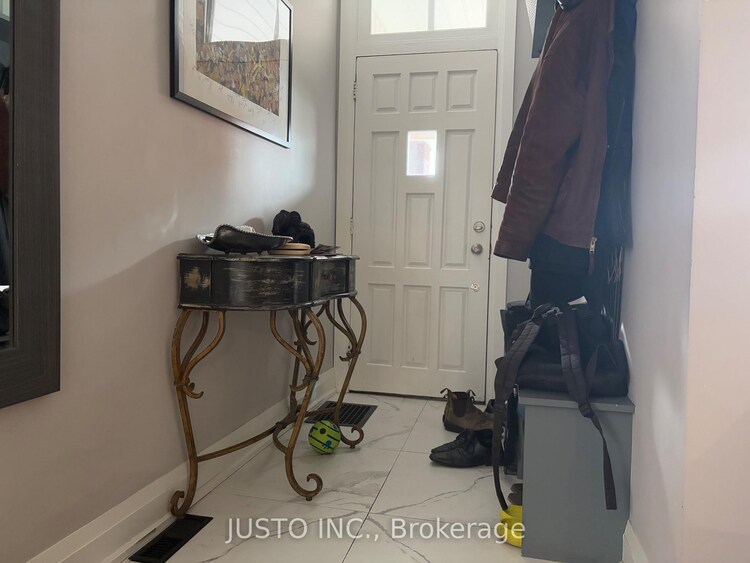 38 Ruth Street, Hamilton, ON, Stripley