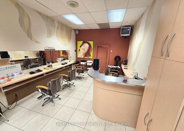 1575 Clarkson Road N, Mississauga, ON, Clarkson