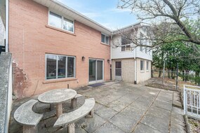 94 Windhill Crescent, Toronto, ON