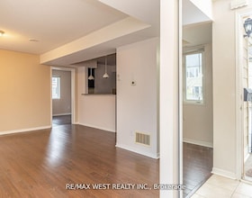4975 Southampton Drive, Peel, ON , MLS #W13518230 , Image - 1