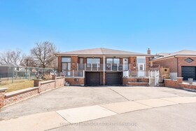 105 Andrew Park, York, ON , MLS #N12077838 , Image - 1