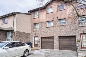 1131 Sandhurst Circle, Toronto, ON
