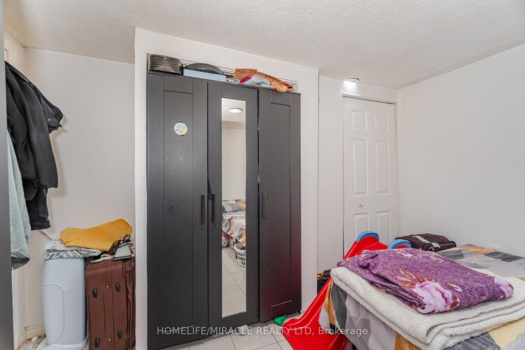 345 Silverstone Drive, Toronto, ON, West Humber-Clairville