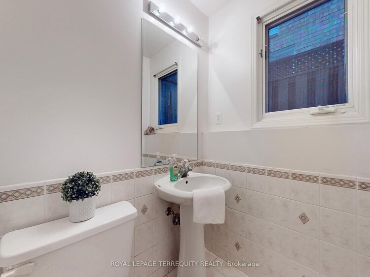 828 Cardington Street, Mississauga, ON, East Credit