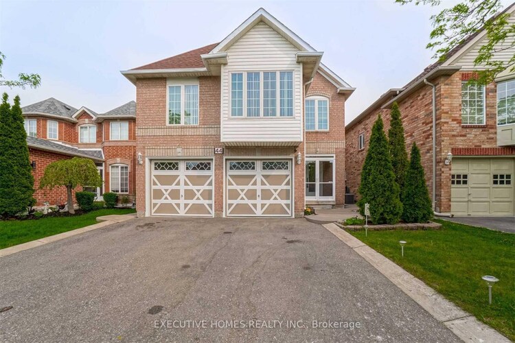 44 Pebblestone Circle, Brampton, ON, Brampton West