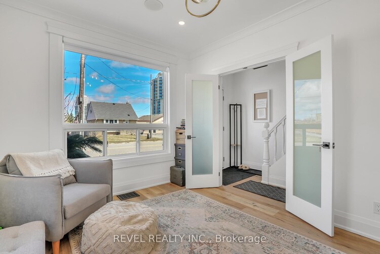 27 Victoria Street, Barrie, ON, City Centre