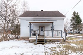 469 Eganville Road, Renfrew, ON , MLS #X12078964 , Image - 1