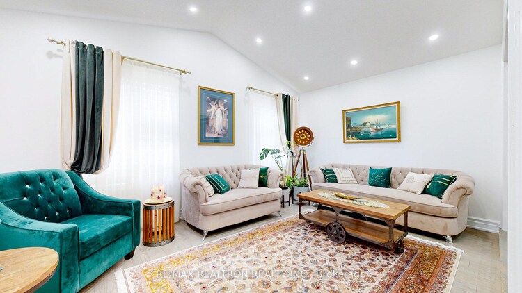 160 Carlyle Crescent, Aurora, ON, Aurora Highlands