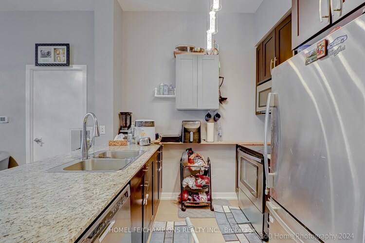 4070 Confederation Parkway, Mississauga, ON, City Centre