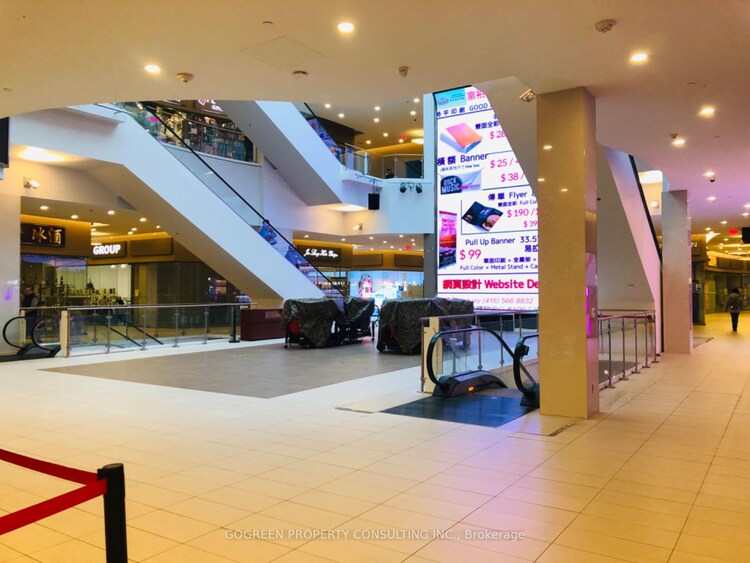 9390 Woodbine Avenue, Markham, ON, Cachet