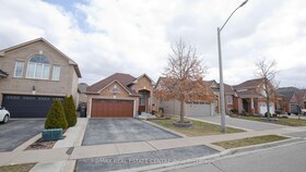 32 Pappain Crescent, Peel, ON , MLS #W12121128 , Image - 1