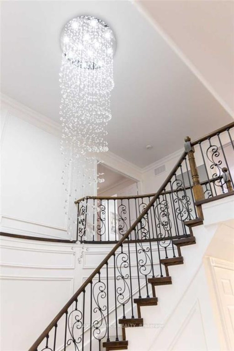 267 Hidden Trail, Toronto, ON, Westminster-Branson