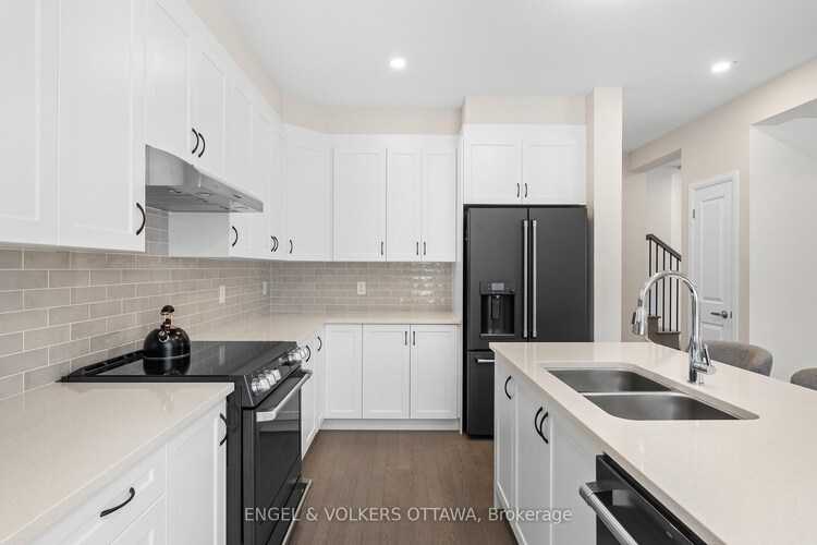 2053 Wanderer Avenue, Manotick - Kars - Rideau Twp and Area, ON, 8003 - Mahogany Community