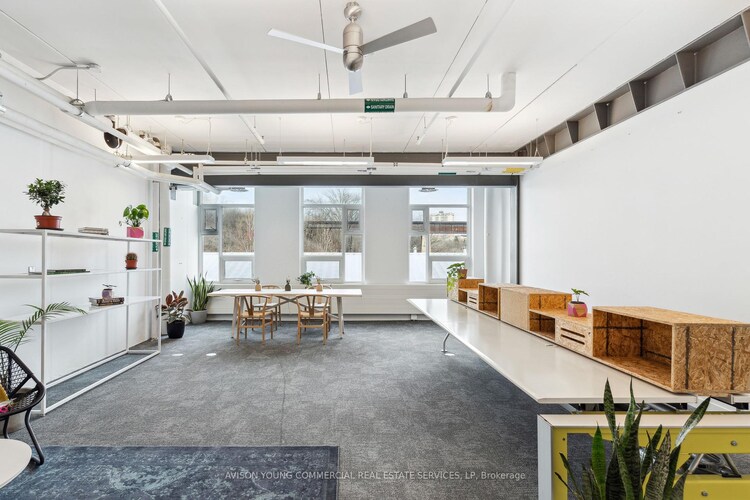 550 Bayview Avenue W, Toronto, ON, Leaside