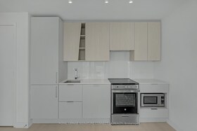 3900 Confederation Parkway, Peel, ON , MLS #W12081865 , Image - 1