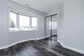 515 North Service Road, Hamilton, ON , MLS #X12082199 , Image - 1