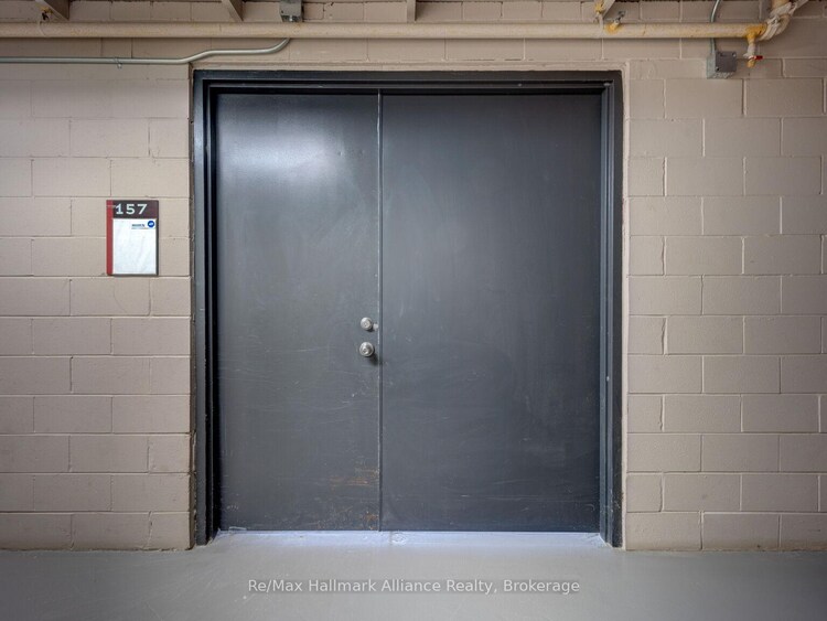 100 Sunrise Avenue, Toronto, ON, Victoria Village