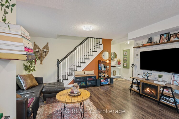 13 Cheltenham Road, Barrie, ON, Georgian Drive