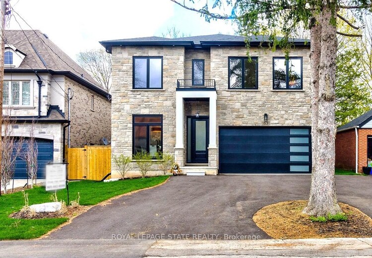 63 Hillside Avenue, Hamilton, ON, Dundas