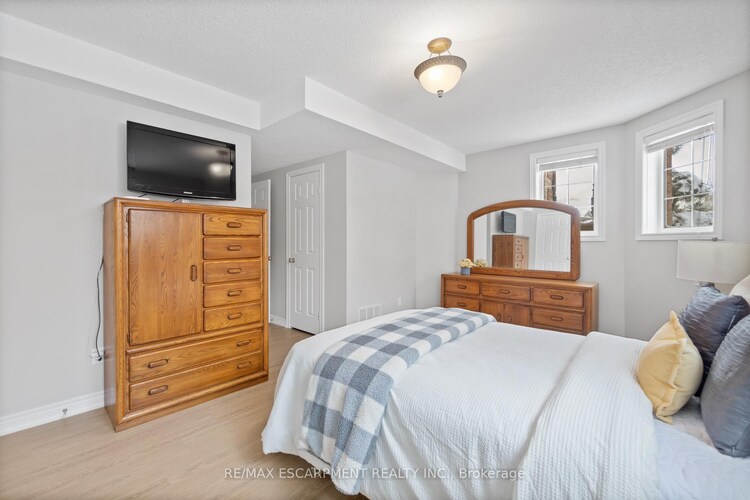 46 Pentland Road, Hamilton, ON, Waterdown