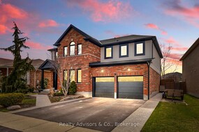 10 Hoodless Court, Brantford, ON