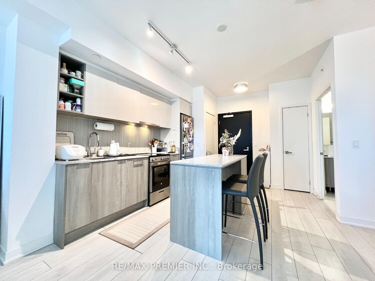 31 Tippet Road, Toronto, ON, Clanton Park