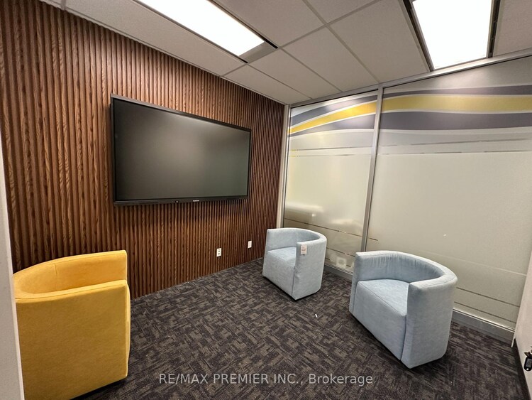 350 Burnhamthorpe Road W, Mississauga, ON, City Centre