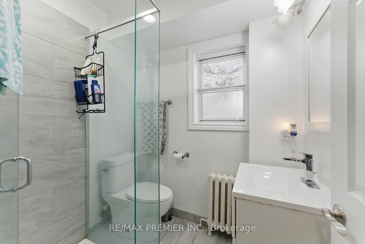 9-11 Bracebridge Avenue, Toronto, ON, Woodbine-Lumsden