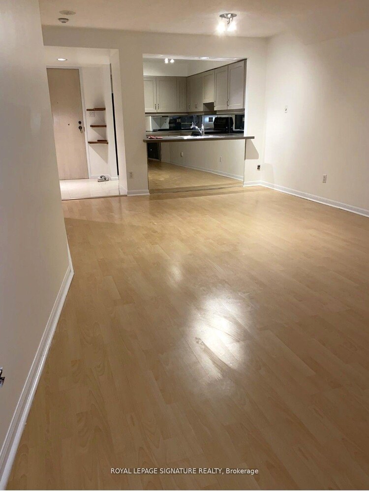 50 Eglinton Avenue W, Mississauga, ON, Hurontario