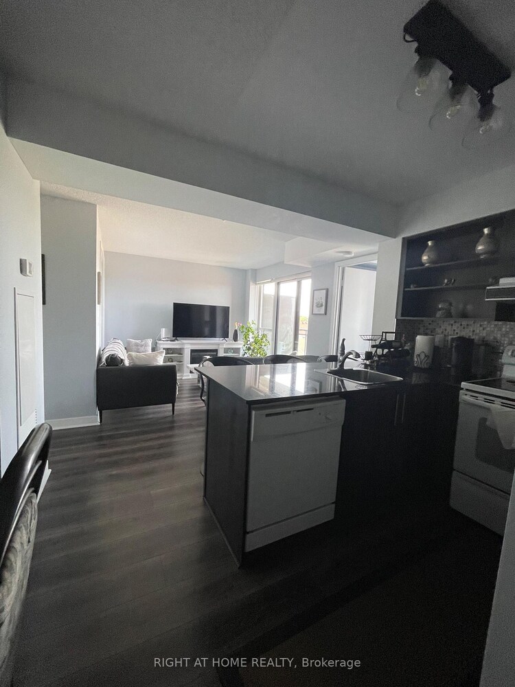 120 Dallimore Circle, Toronto, ON, Banbury-Don Mills