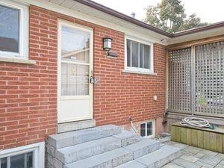 28 Ladore Drive, Brampton, ON, Brampton South