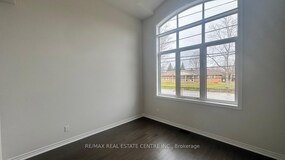 60 Catering Road, York, ON
