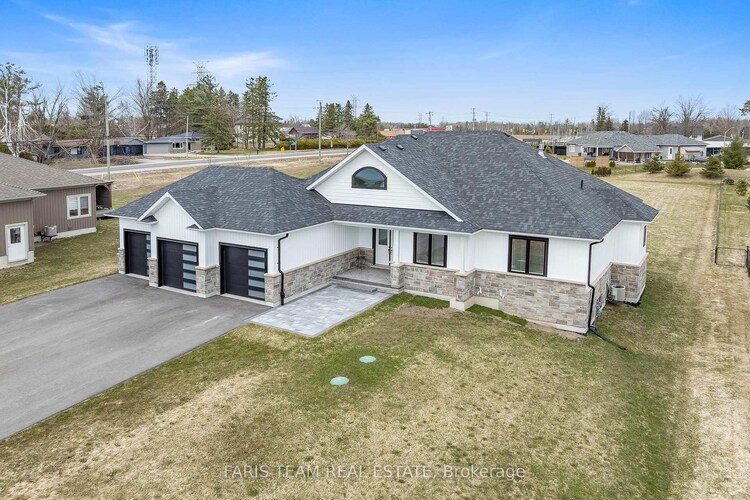 5 Breanna Boulevard, Oro-Medonte, ON, Prices Corners