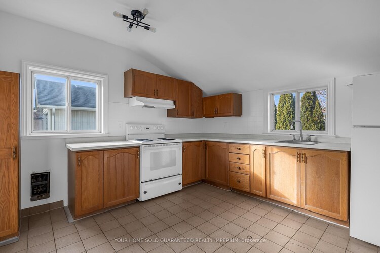 138 Charlotte Street, Brantford, ON, 