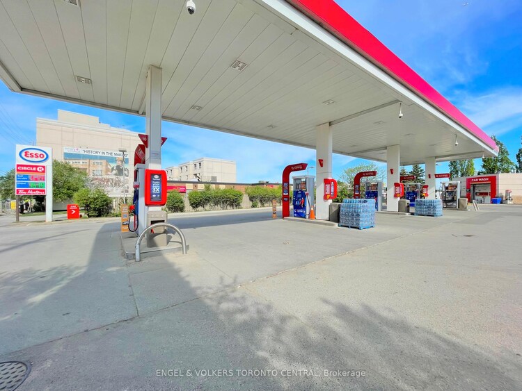 3390 Weston Road, Toronto, ON, Humbermede