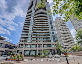 33 Elm Drive W, Peel, ON , MLS #W13814648 , Image - 1