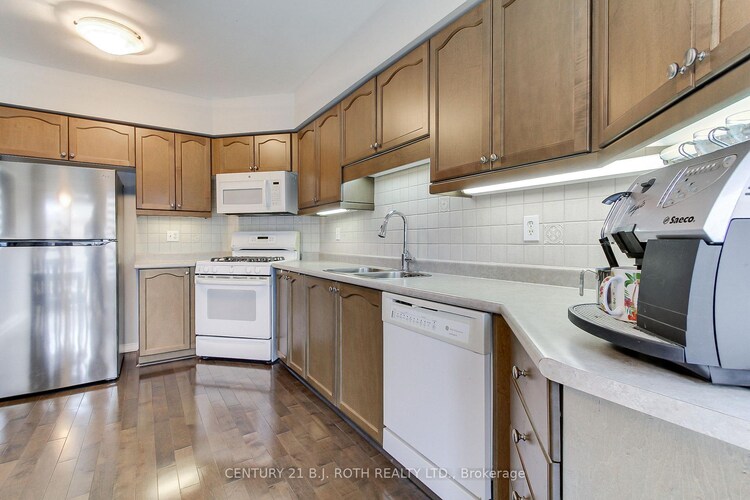 484 Menczel Crescent, Newmarket, ON, Summerhill Estates