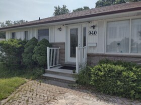 940 Oxford Street W, Middlesex, ON , MLS #X12085791 , Image - 1