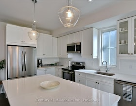 349 YELLOW BIRCH Crescent, Grey County, ON , MLS #X13104982 , Image - 1