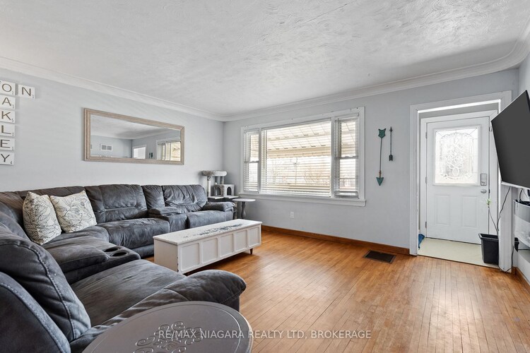 201 Knoll Street, Port Colborne, ON, 877 - Main Street