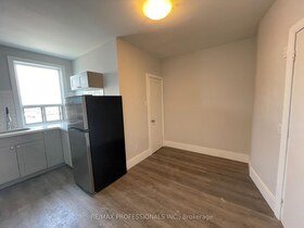 3210 Lakeshore Boulevard W, Toronto, ON , MLS #W12087048 , Image - 1