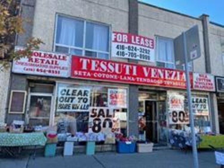 1305 St Clair Avenue W, Toronto, ON, Corso Italia-Davenport
