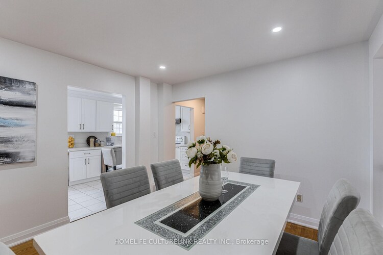 10 CROCKAMHILL Drive, Toronto, ON, Agincourt North