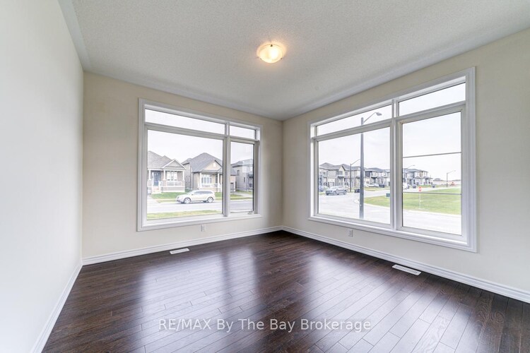 31 Nicort Road, Wasaga Beach, ON, Wasaga Beach
