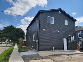 103 Peel Street, Brantford, ON
