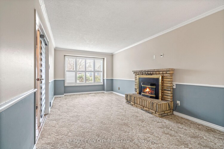 21 Dorchester Avenue, Brantford, ON, 