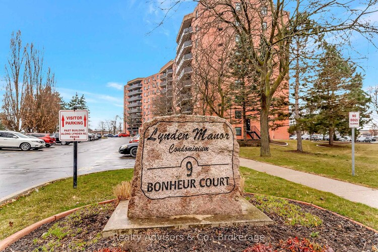 9 Bonheur Court, Brantford, ON, 