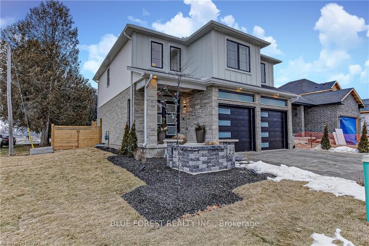 48 WOODLAND Walk, Southwold, ON, Rural Southwold